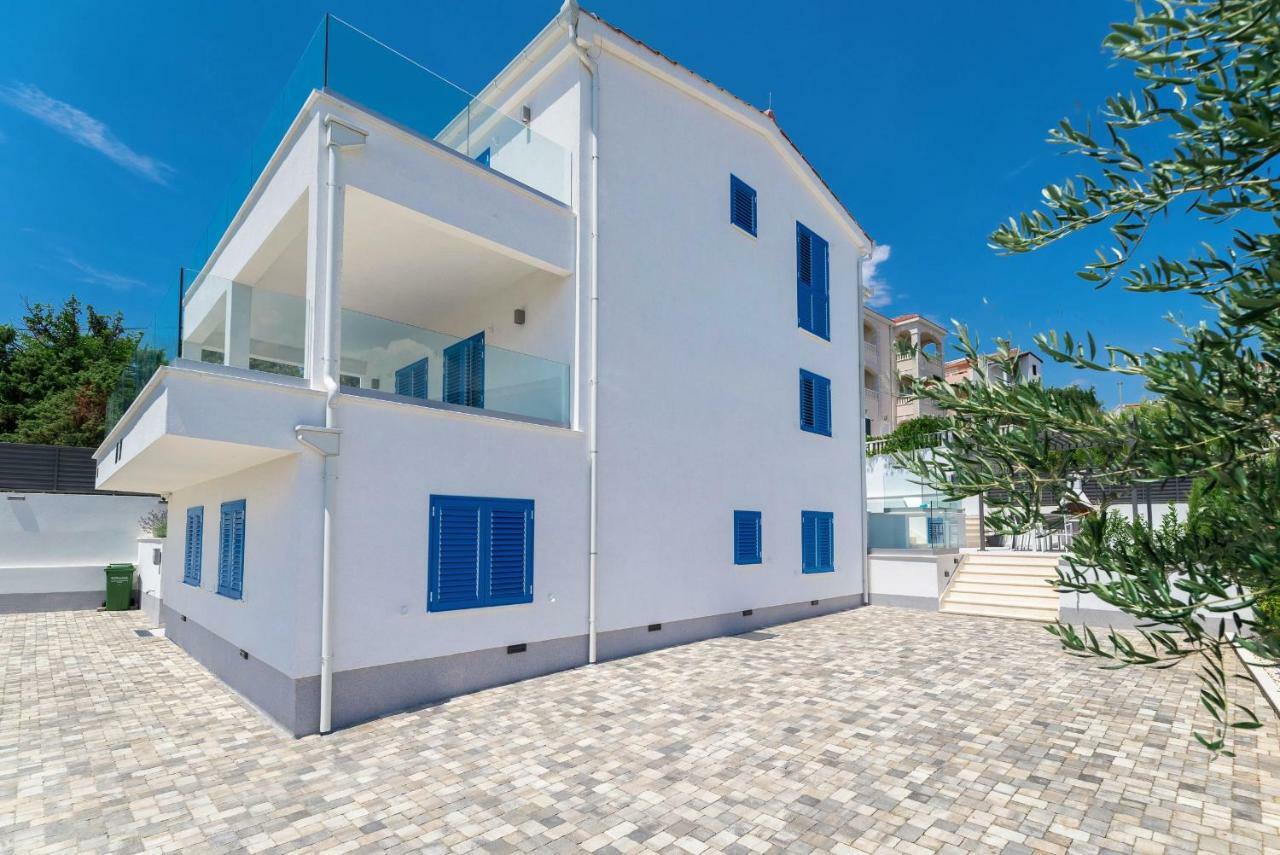 Villa Miholina - With Heated Swimming Pool Trogir Exterior photo