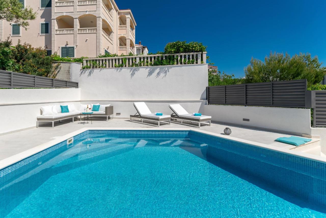 Villa Miholina - With Heated Swimming Pool Trogir Exterior photo