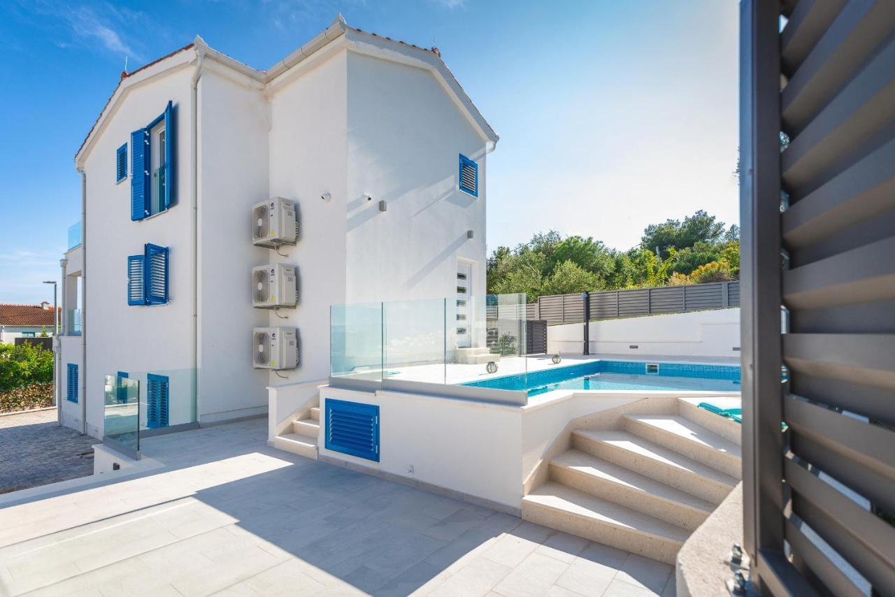 Villa Miholina - With Heated Swimming Pool Trogir Exterior photo